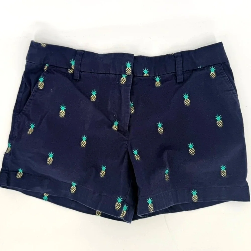 British Khaki Womens Navy  Pineapple Embroidered Chino Shorts 4 Preppy Old Money
